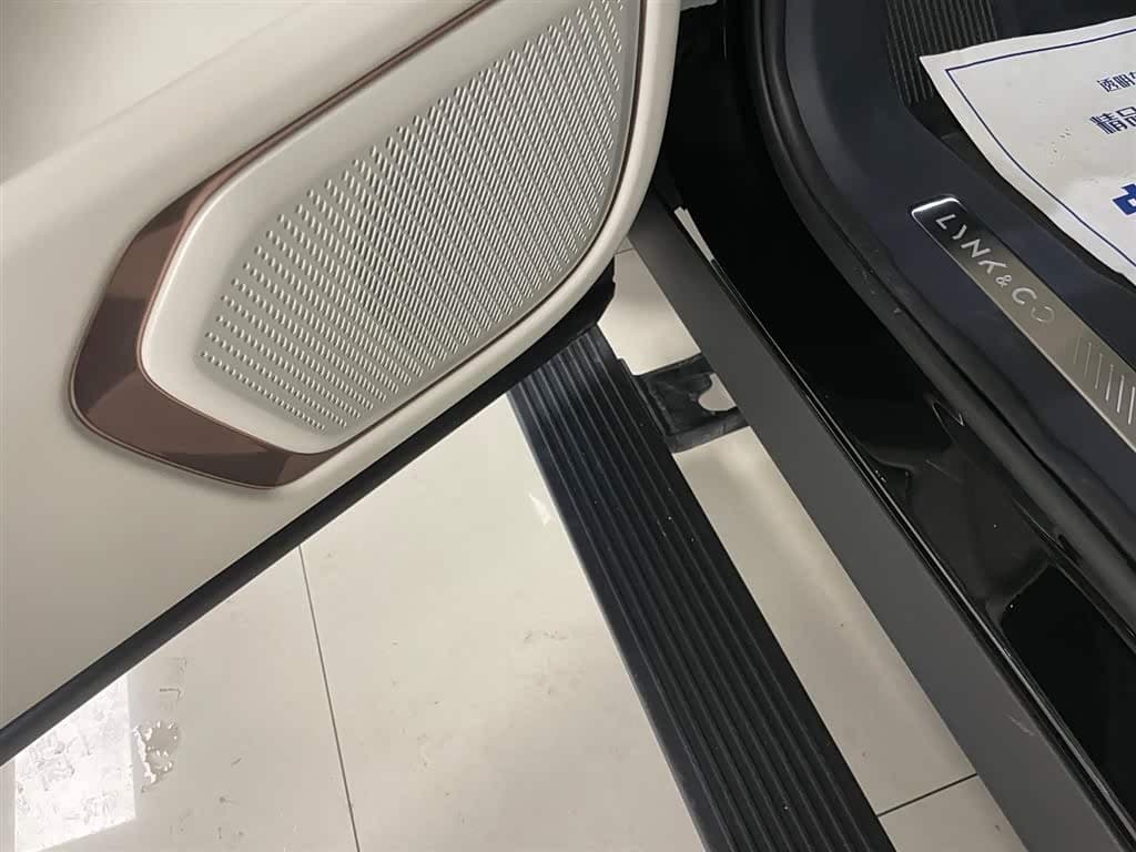 2025 Lynk & Co 900 Black, 9,400 km, China export – photo 11
