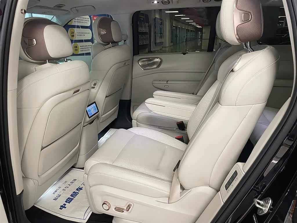 2025 Lynk & Co 900 Black, 9,400 km, China export – photo 13