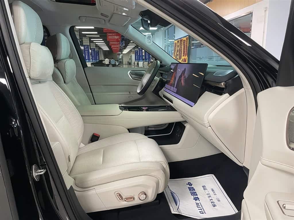 2025 Lynk & Co 900 Black, 9,400 km, China export – photo 20