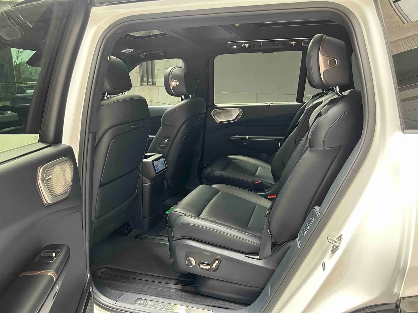2025 Lynk & Co 900 White, 41,300 km, China export – photo 5