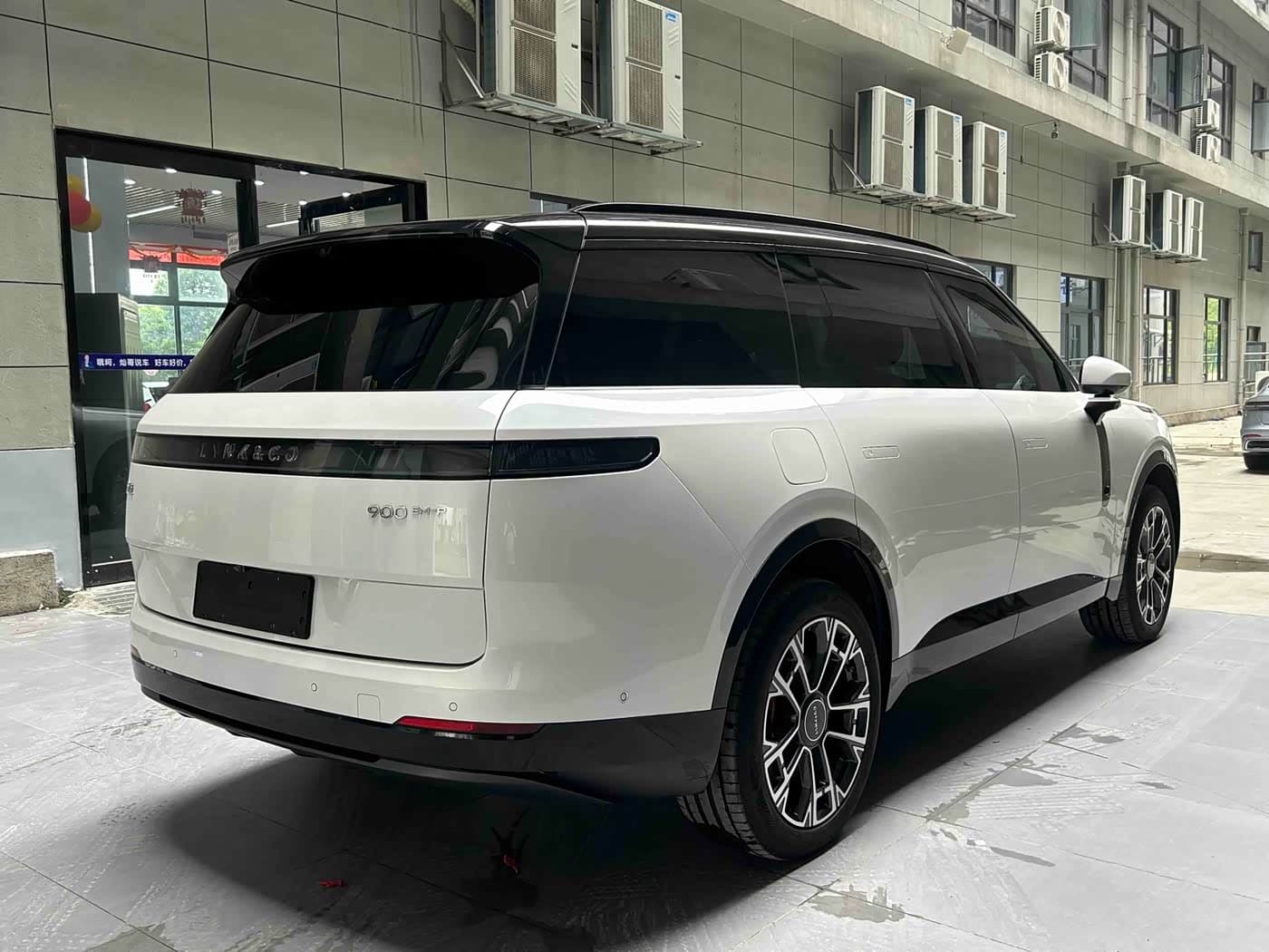 2025 Lynk & Co 900 White, 41,300 km, China export – photo 20