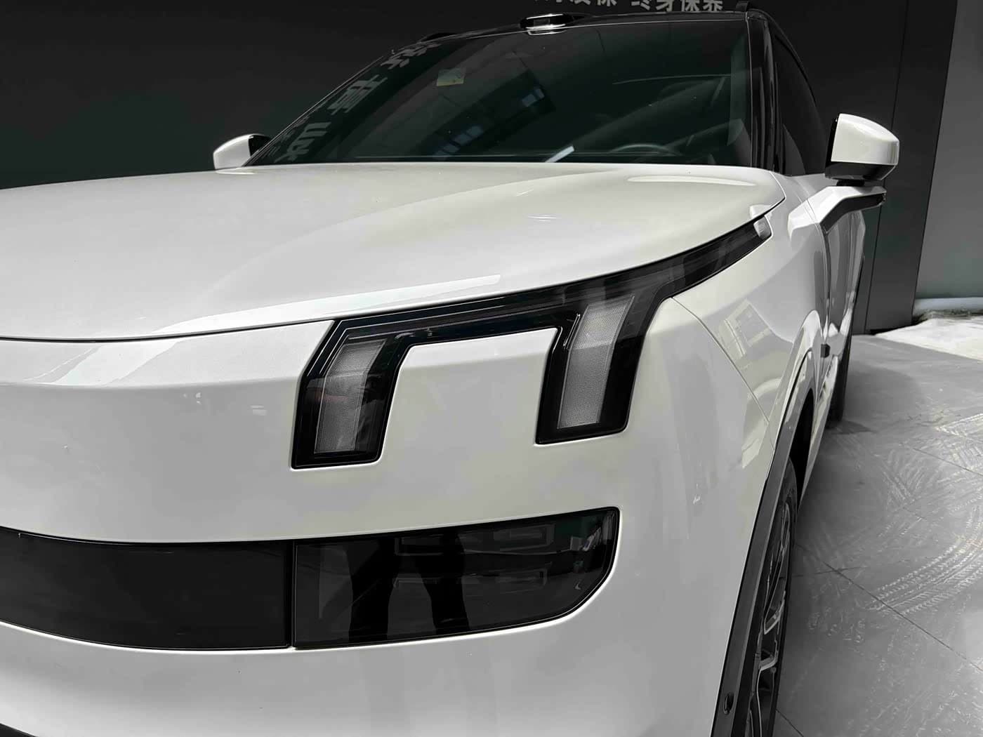 2025 Lynk & Co 900 White, 41,300 km, China export – photo 3