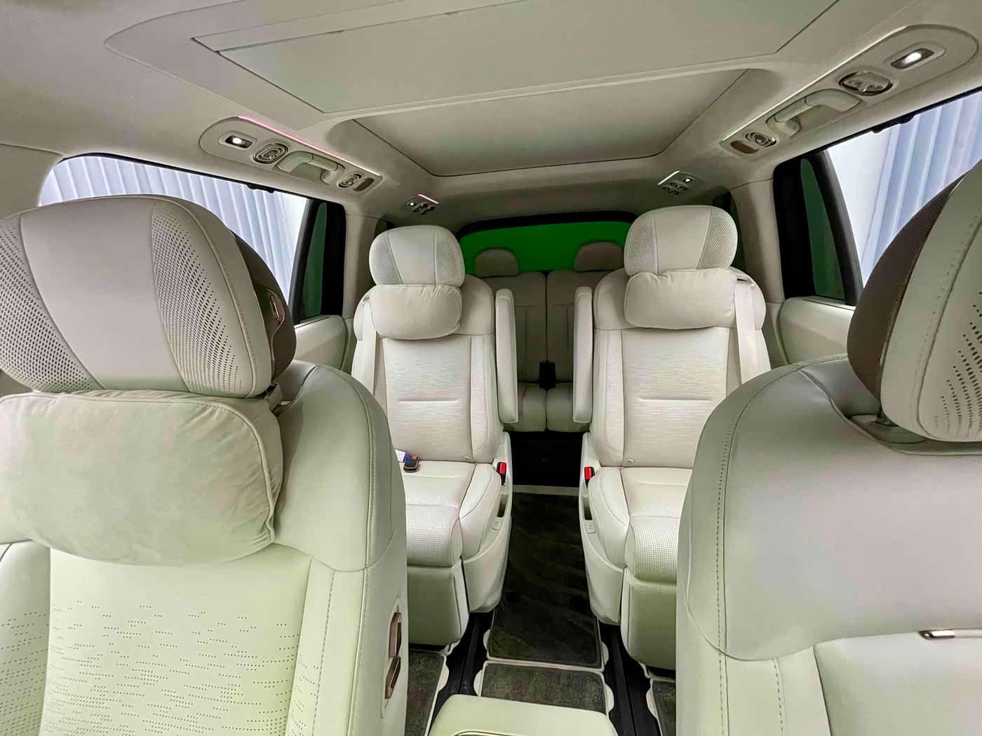 2025 Lynk & Co 900 Blue, 9,000 km, China export – photo 7