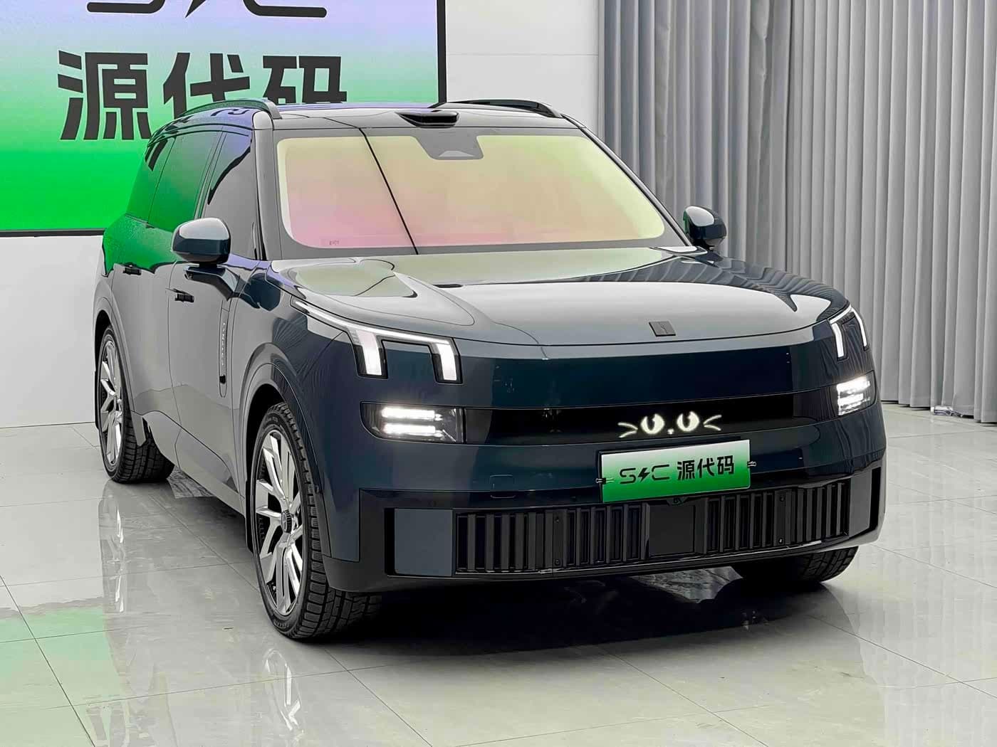 2025 Lynk & Co 900 Blue, 9,000 km, China export – photo 3