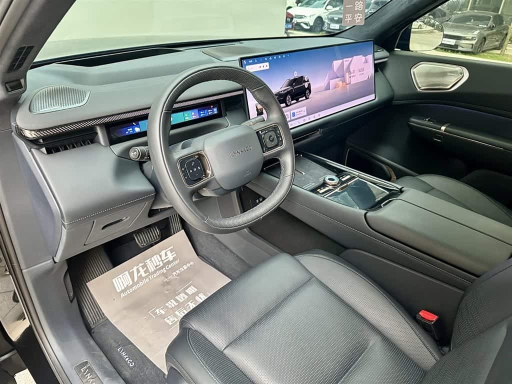2025 Lynk & Co 900 Black, 22,300 km, China export – photo 10