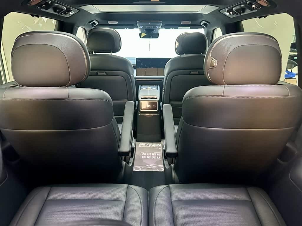 2025 Lynk & Co 900 Black, 22,300 km, China export – photo 15