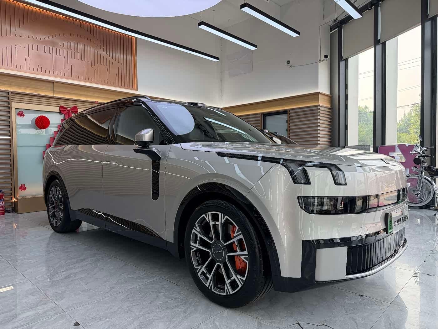 2025 Lynk & Co 900 Champagne, 16,000 km, China export – photo 3
