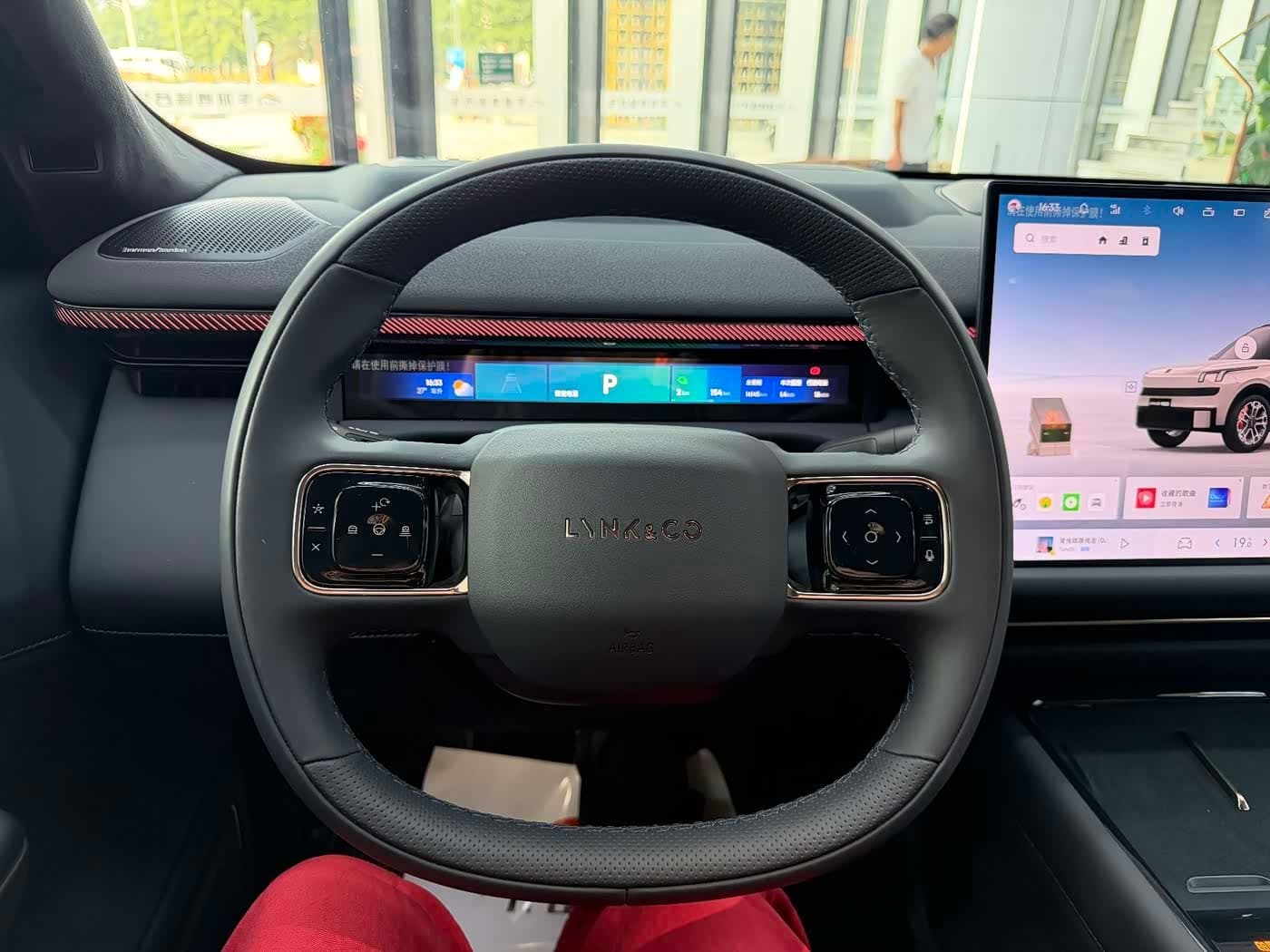 2025 Lynk & Co 900 Champagne, 16,000 km, China export – photo 10