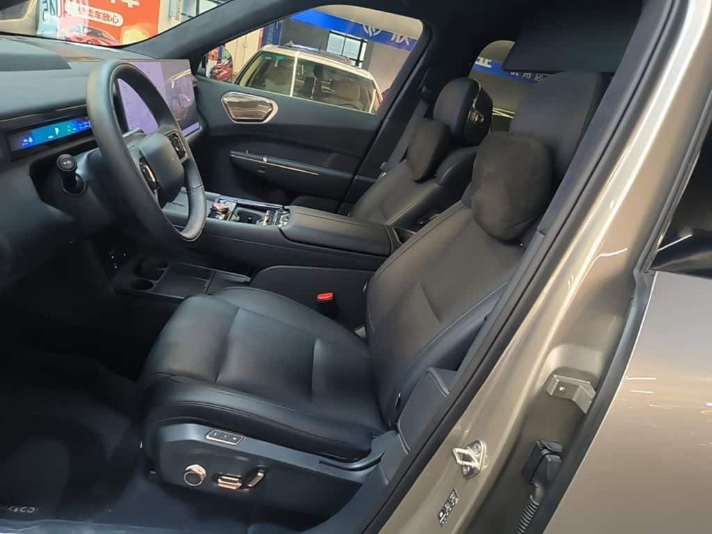 2025 Lynk & Co 900 Silbergrau, 12,700 km, China export – photo 15