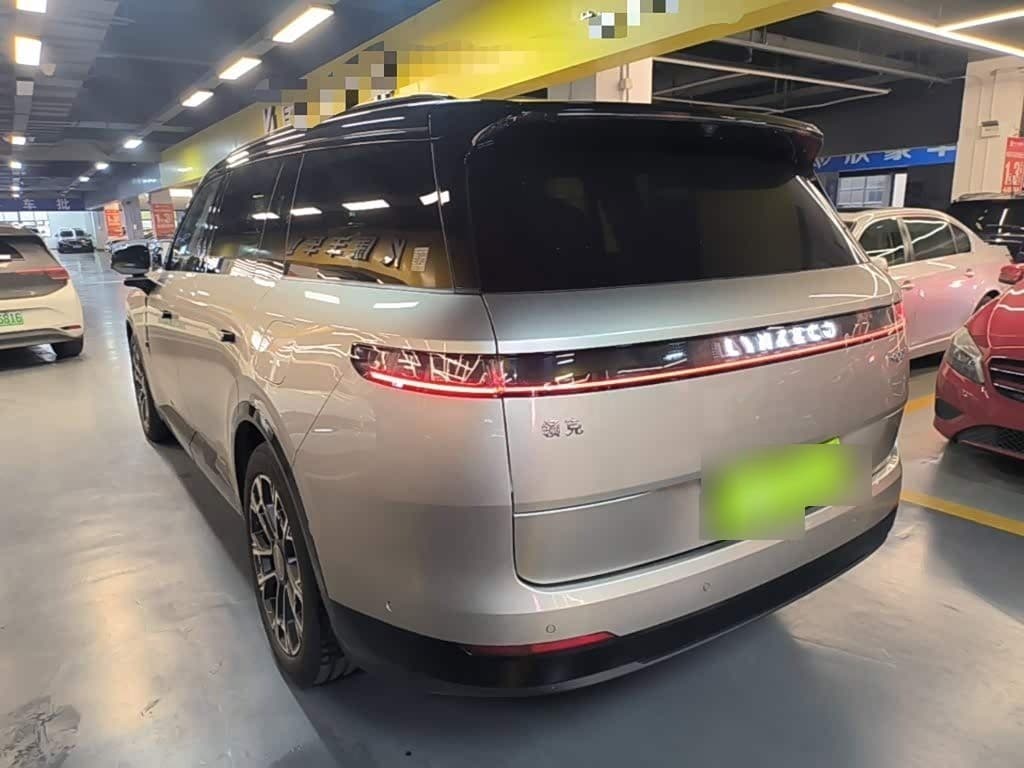 2025 Lynk & Co 900 Silbergrau, 12,700 km, China export – photo 5
