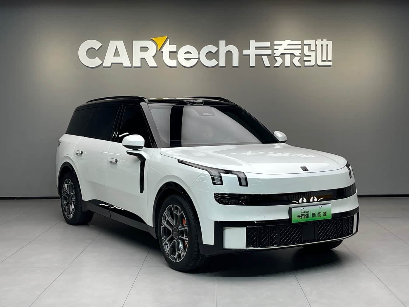 2025 Lynk & Co 900 White, 15,000 km, China export – photo 3