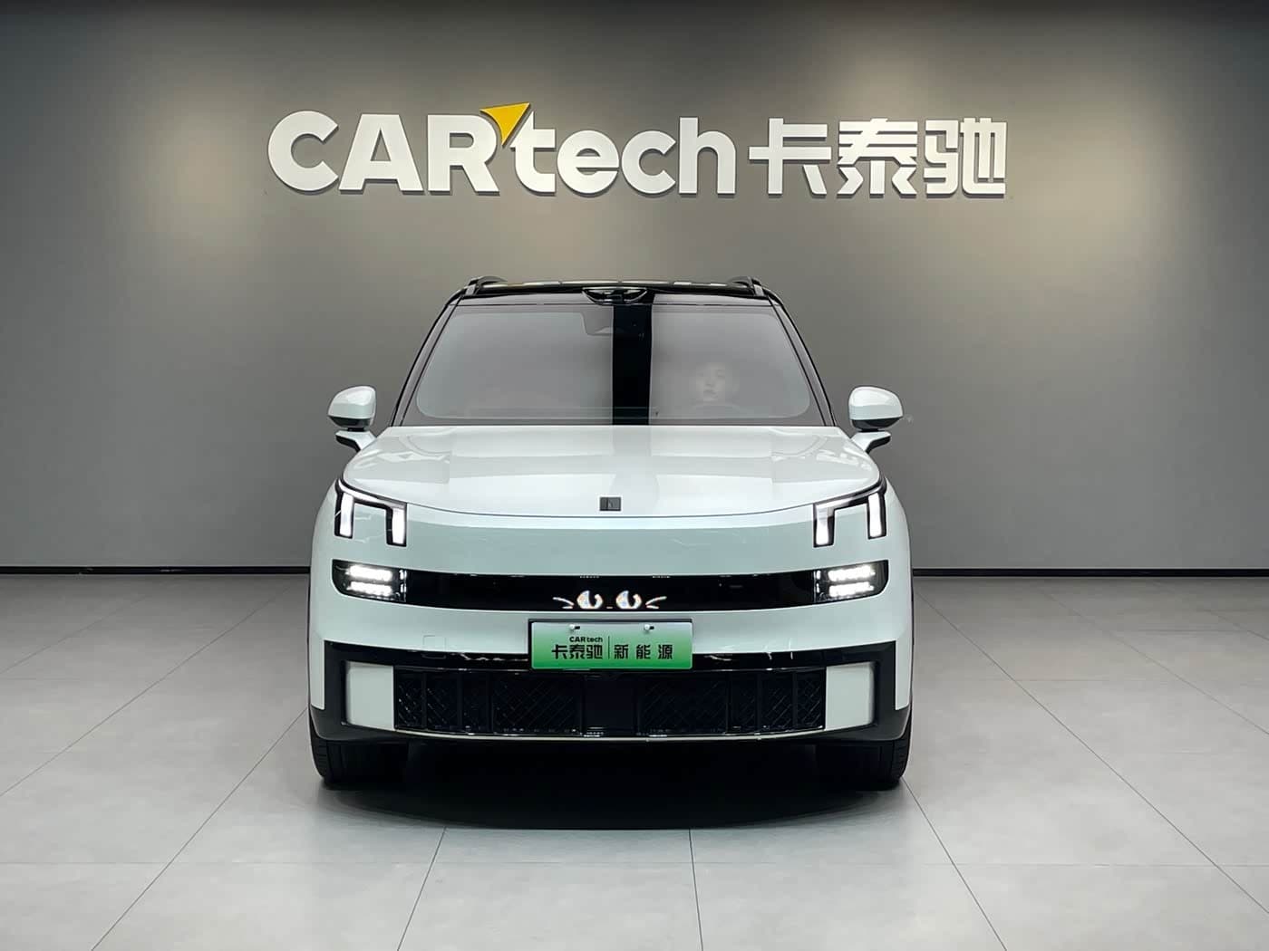 2025 Lynk & Co 900 White, 15,000 km, China export – photo 2