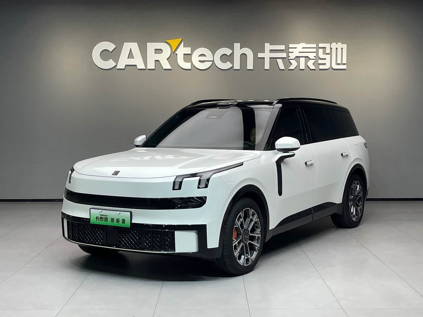 2025 Lynk & Co 900 White, 15,000 km, China export – photo 1