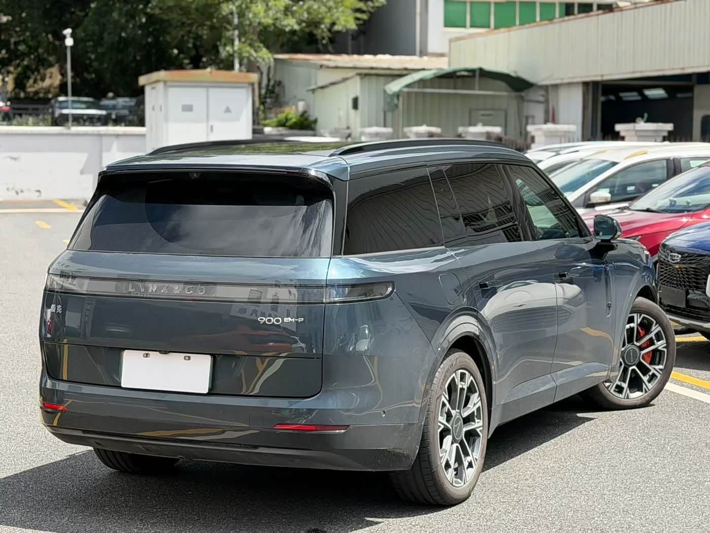 2025 Lynk & Co 900 Blue, 9,000 km, China export – photo 18