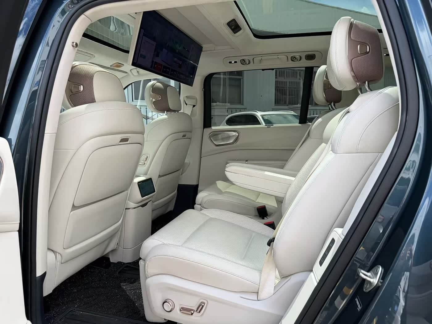 2025 Lynk & Co 900 Blue, 9,000 km, China export – photo 6