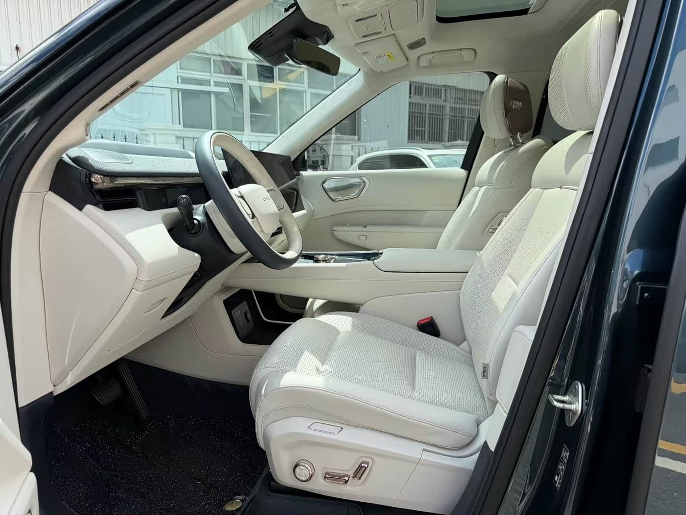 2025 Lynk & Co 900 Blue, 9,000 km, China export – photo 13