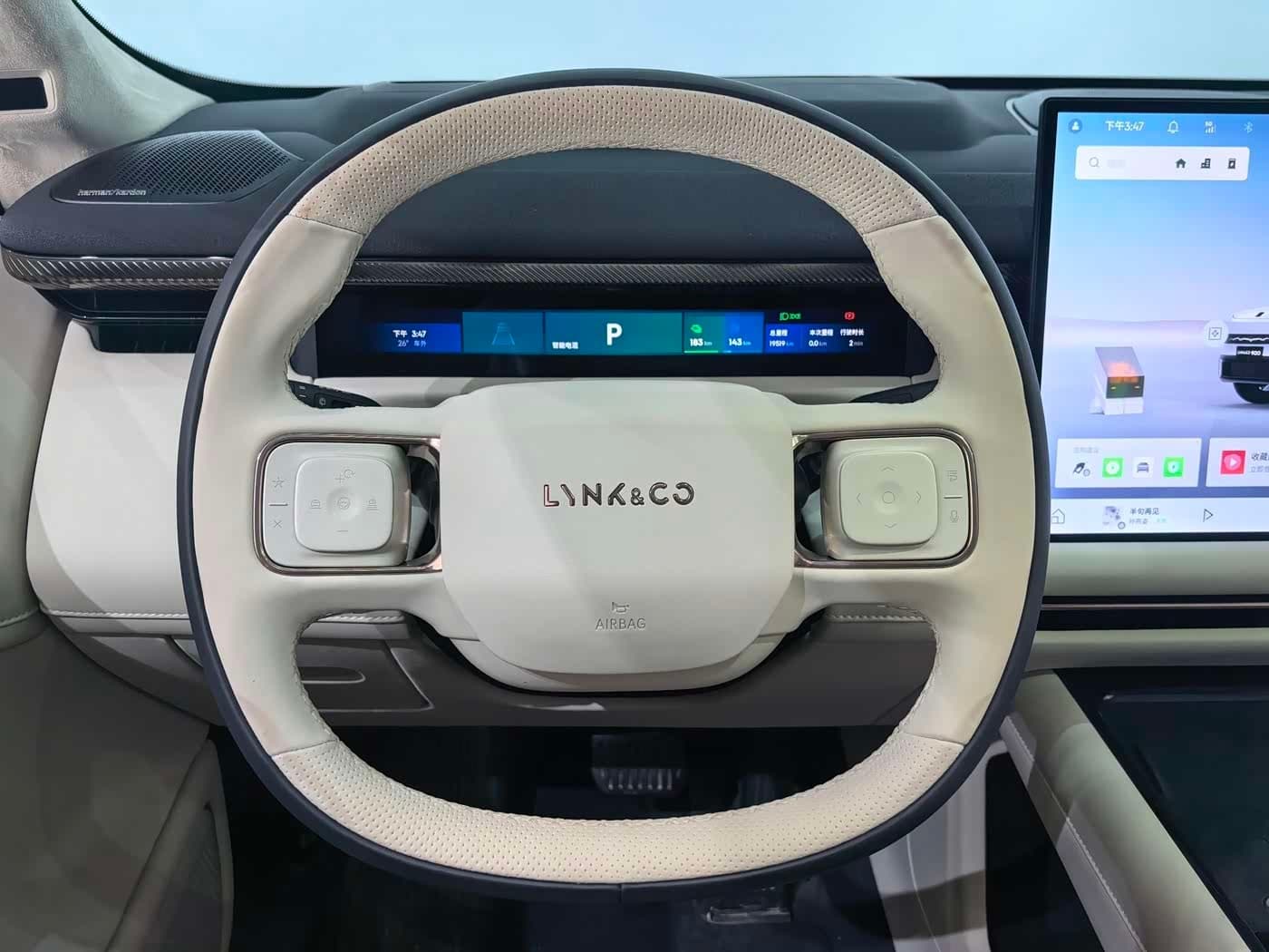 2025 Lynk & Co 900 White, 19,000 km, China export – photo 8