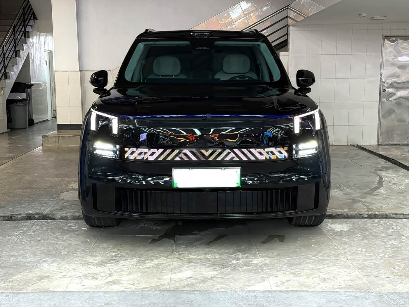 2025 Lynk & Co 900 Black, 10,000 km, China export – photo 2
