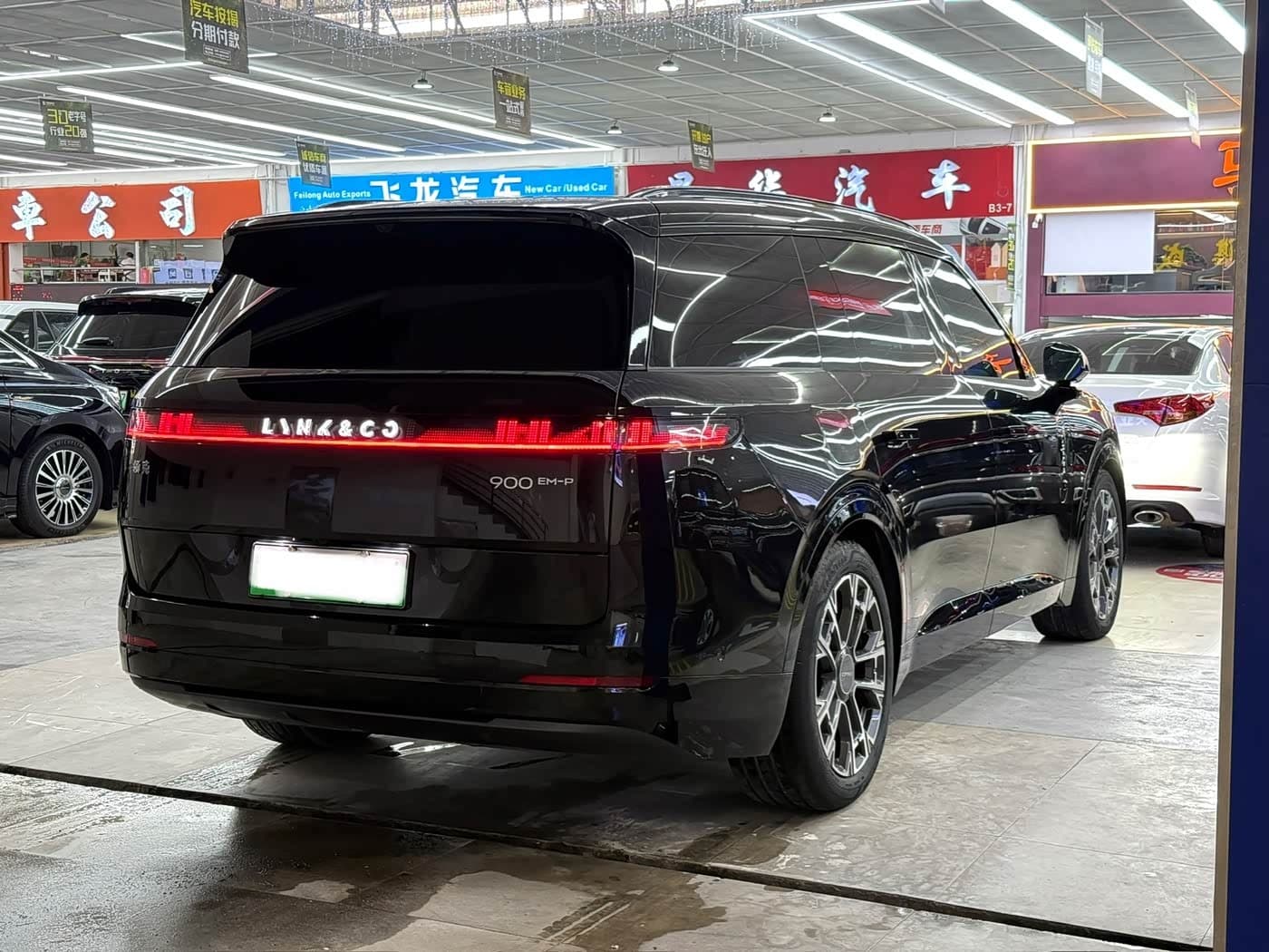 2025 Lynk & Co 900 Black, 10,000 km, China export – photo 5
