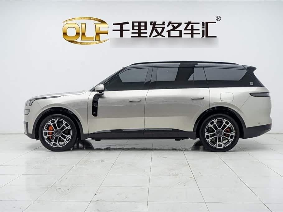 2025 Lynk & Co 900 Champagne, 15,600 km, China export – photo 7