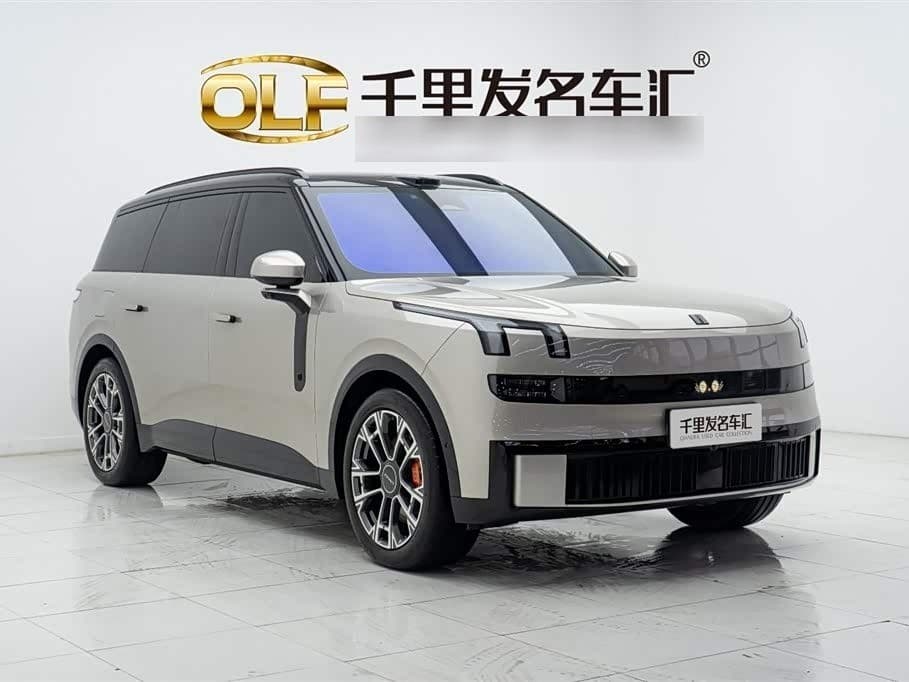 2025 Lynk & Co 900 Champagne, 15,600 km, China export – photo 3