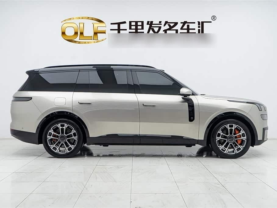 2025 Lynk & Co 900 Champagne, 15,600 km, China export – photo 8
