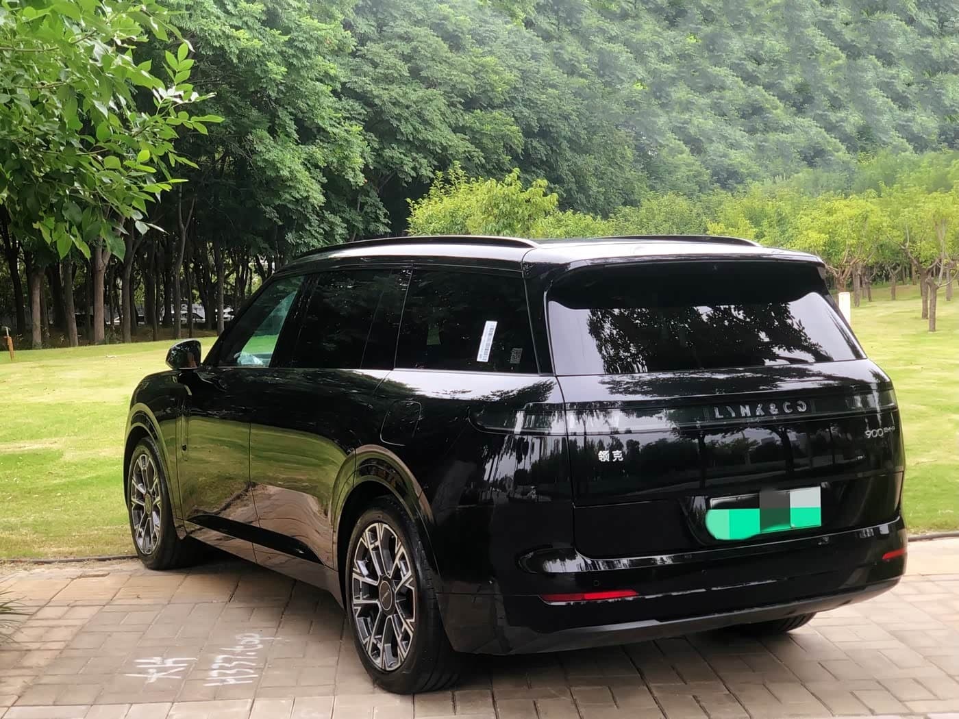 2025 Lynk & Co 900 Black, 10,700 km, China export – photo 2