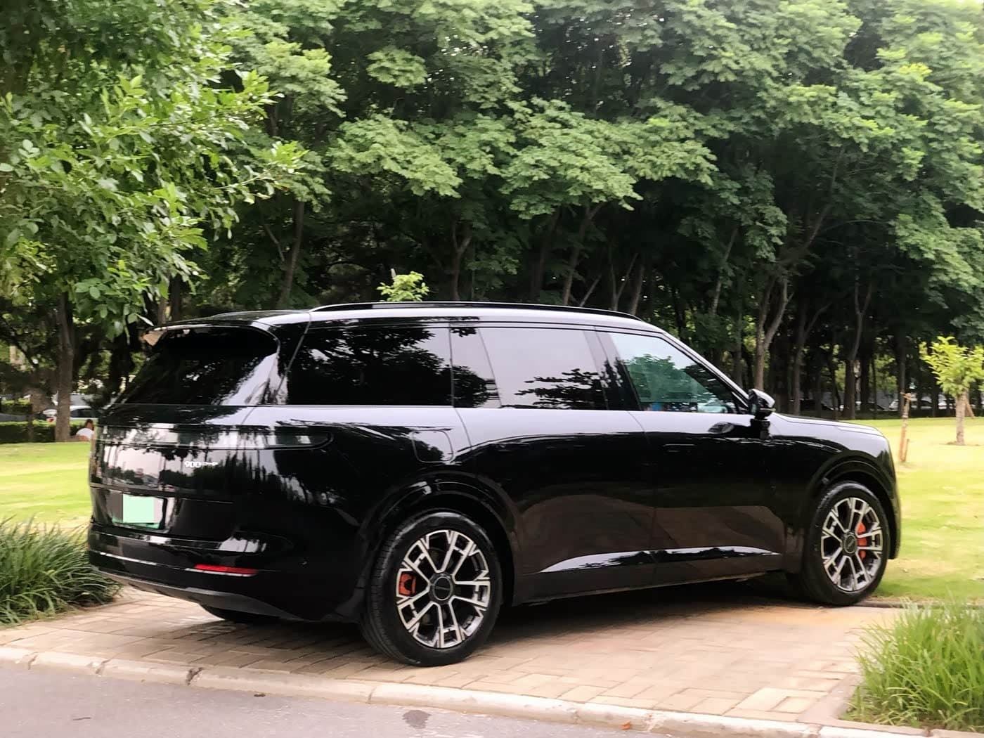 2025 Lynk & Co 900 Black, 10,700 km, China export – photo 18