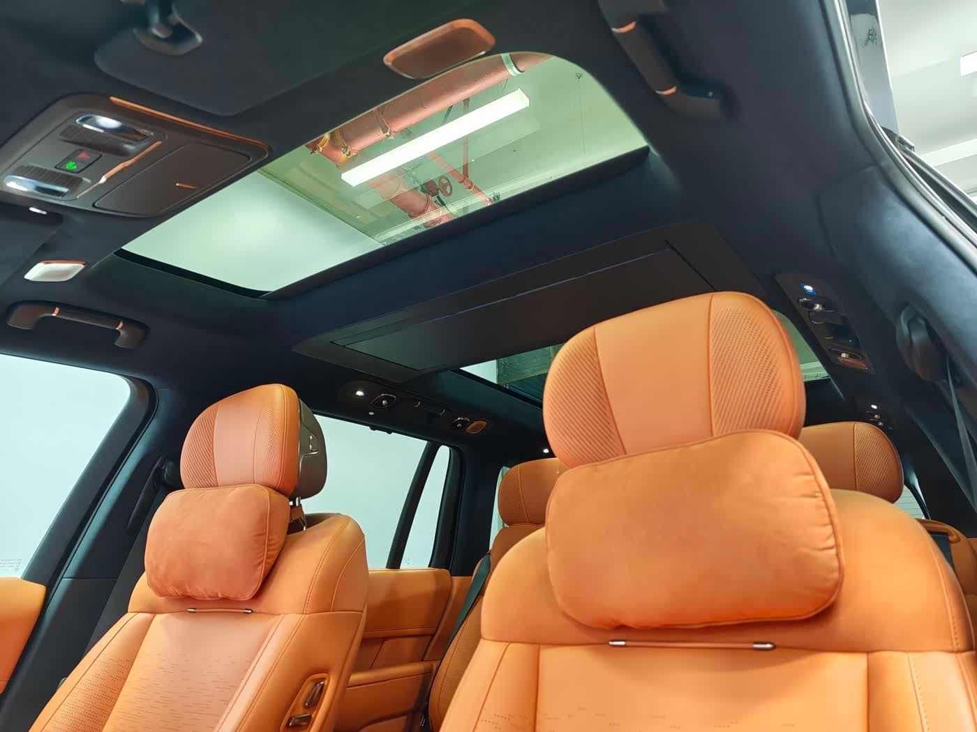 2025 Lynk & Co 900 Silbergrau, 2,000 km, China export – photo 10