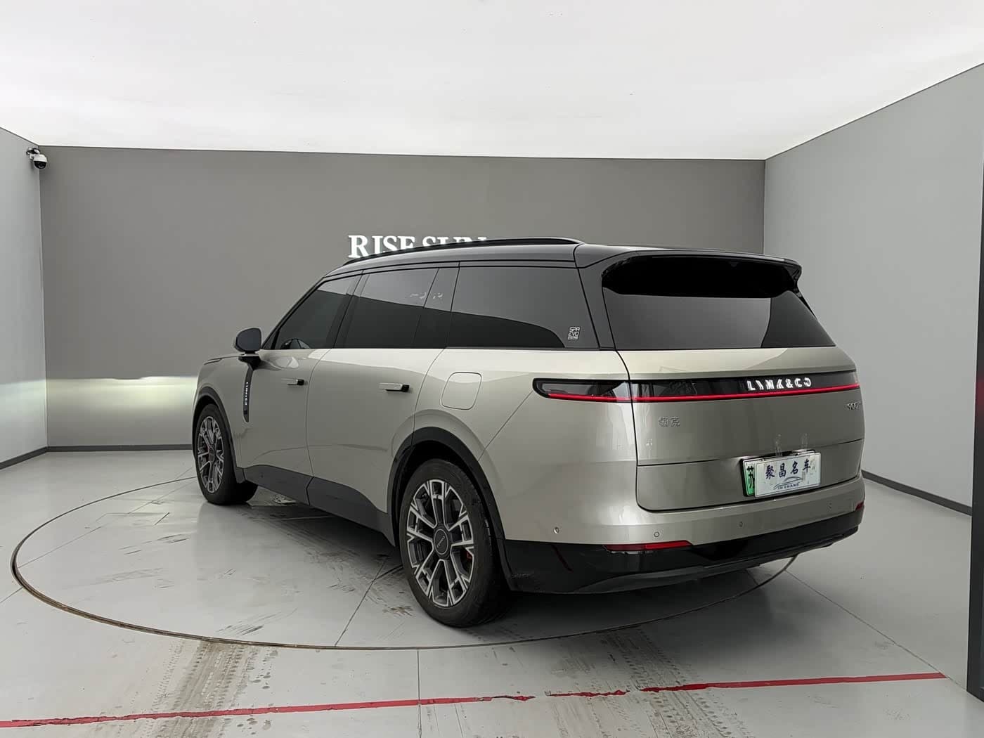 2025 Lynk & Co 900 Silbergrau, 11,000 km, China export – photo 14
