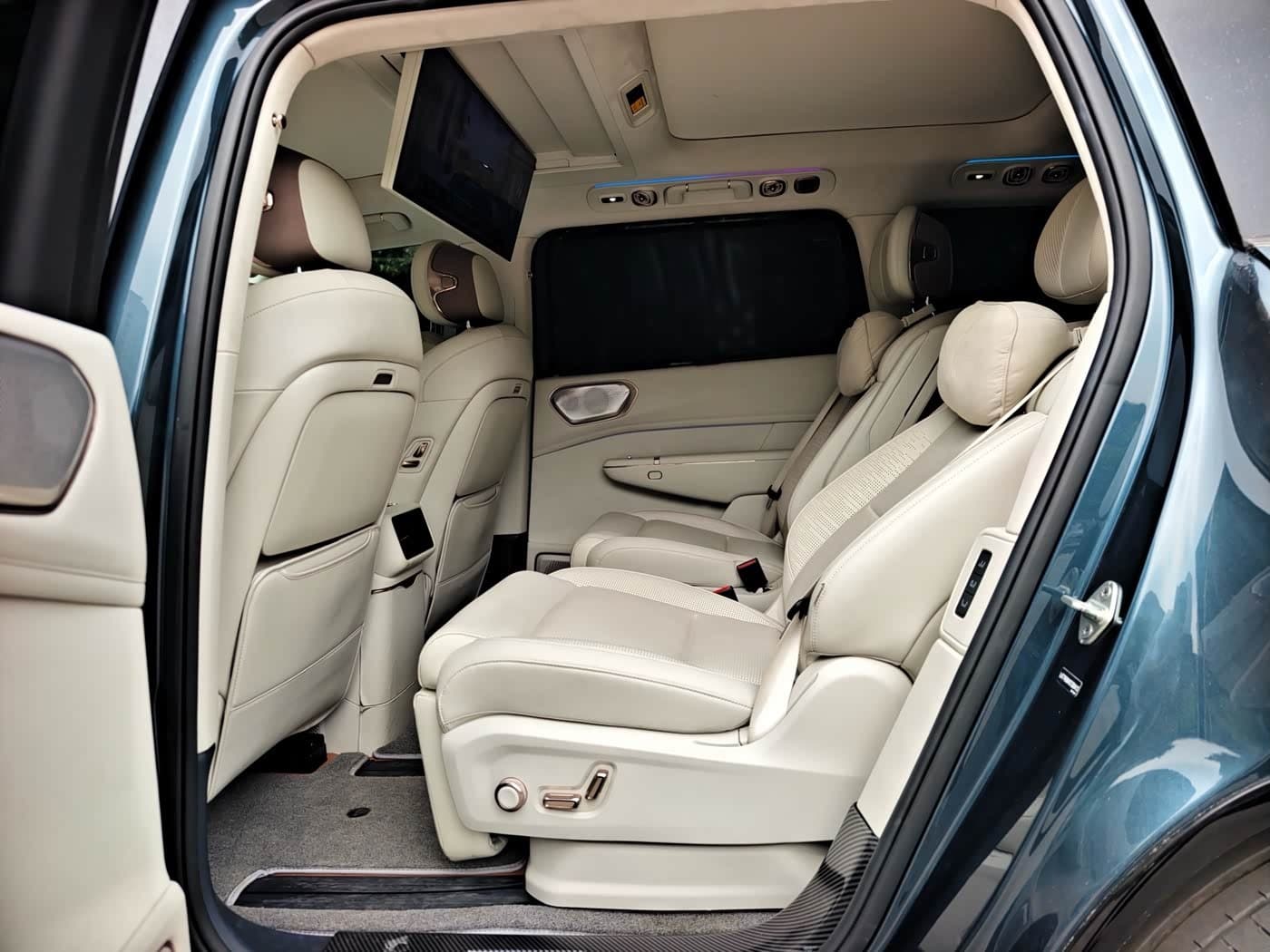 2025 Lynk & Co 900 Blue, 26,000 km, China export – photo 10