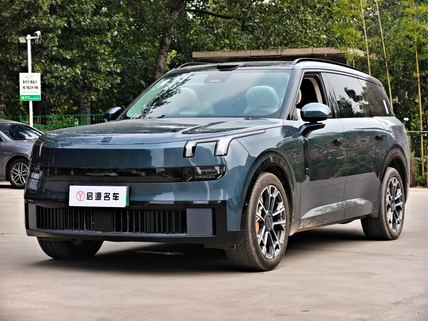 2025 Lynk & Co 900 Blue, 26,000 km, China export – photo 1