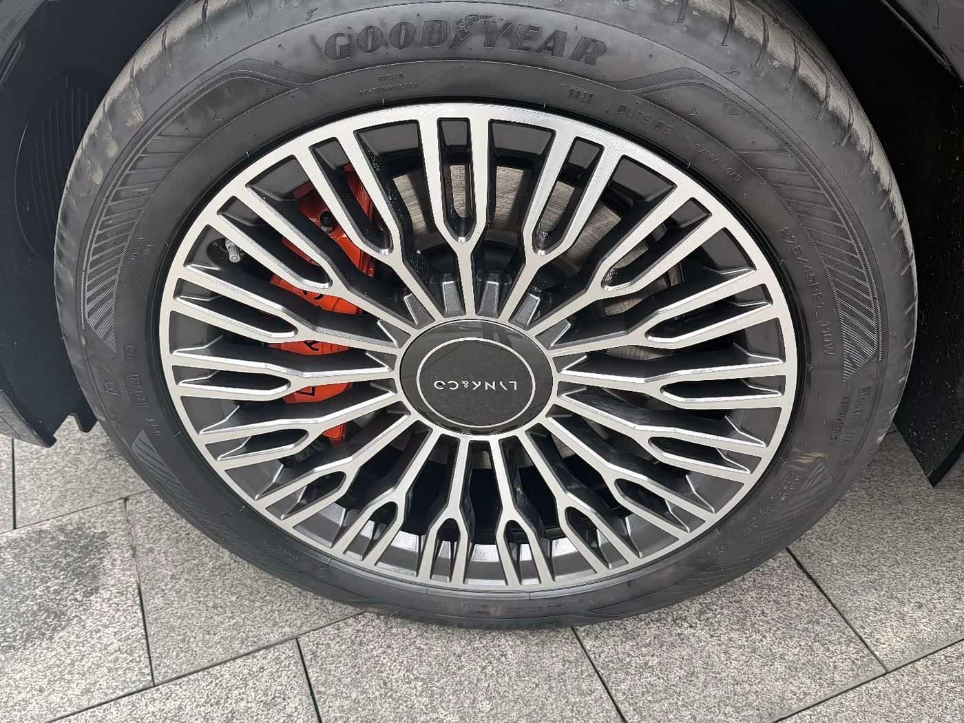 2025 Lynk & Co 900 Black, 16,000 km, China export – photo 13
