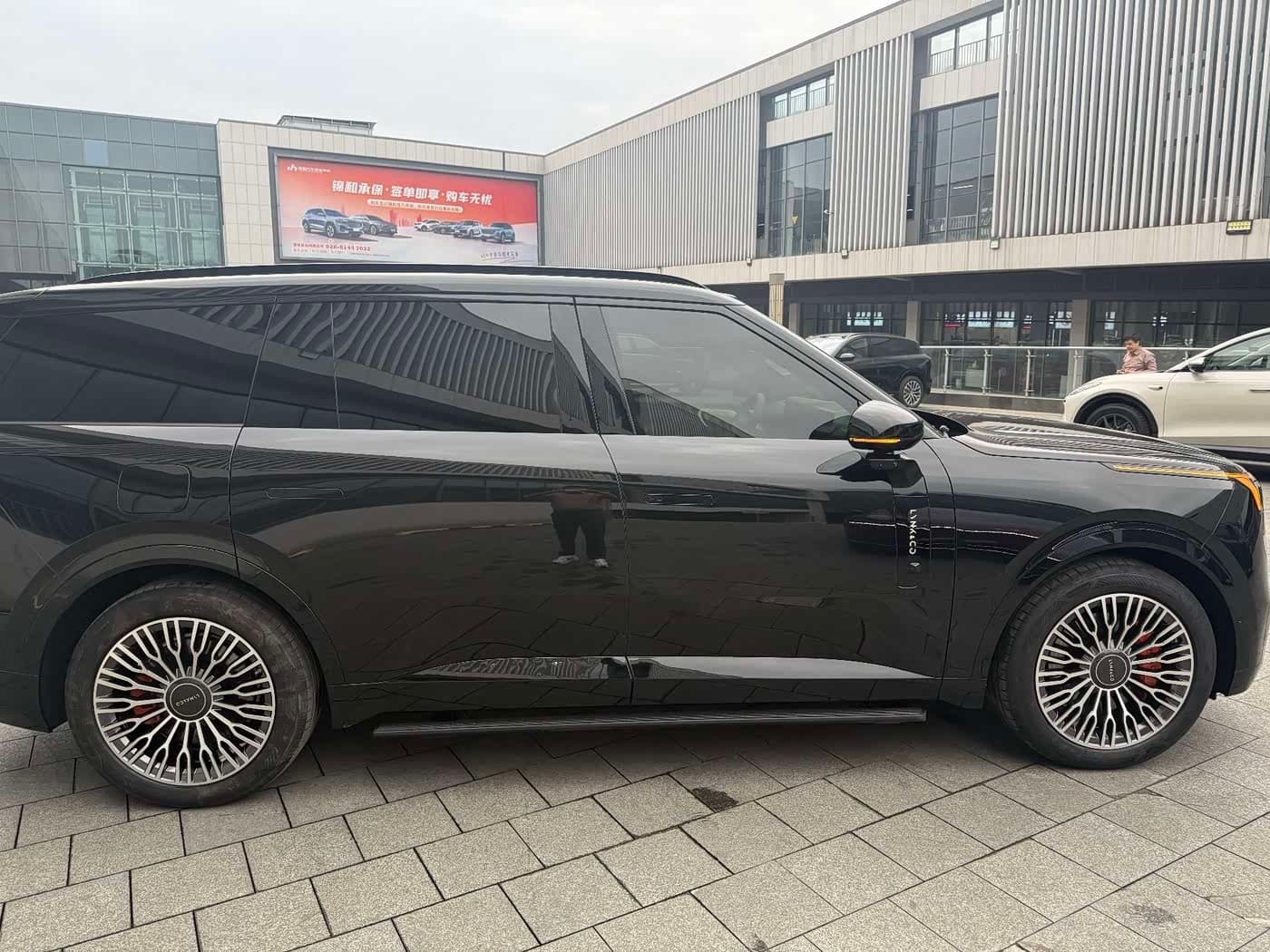 2025 Lynk & Co 900 Black, 16,000 km, China export – photo 17