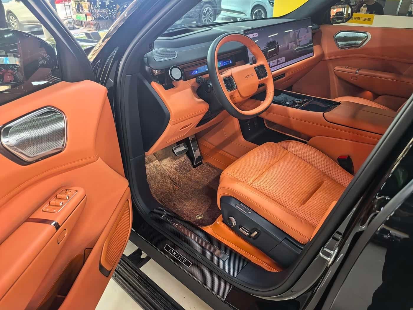 2025 Lynk & Co 900 Black, 13,000 km, China export – photo 4