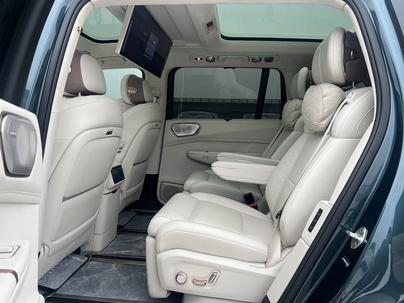 2025 Lynk & Co 900 Blue, 23,000 km, China export – photo 10