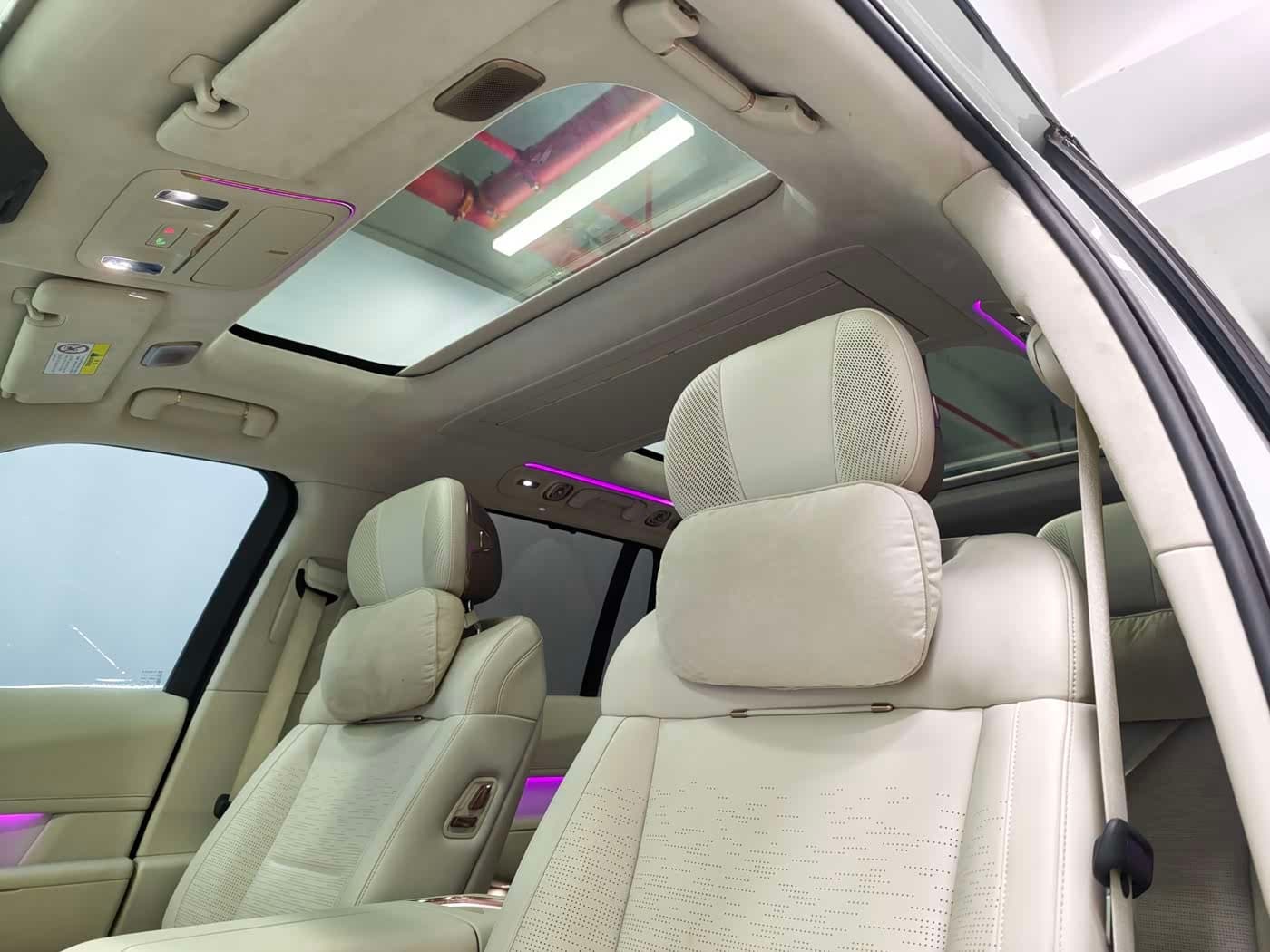 2025 Lynk & Co 900 White, 20,000 km, China export – photo 12