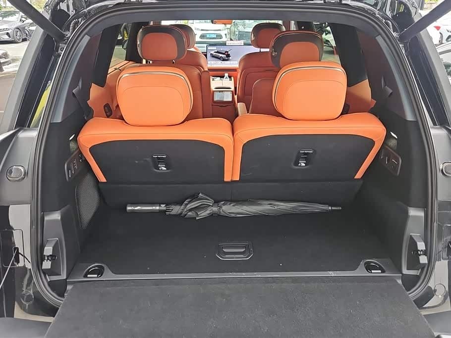2025 Lynk & Co 900 Black, 7,800 km, China export – photo 4
