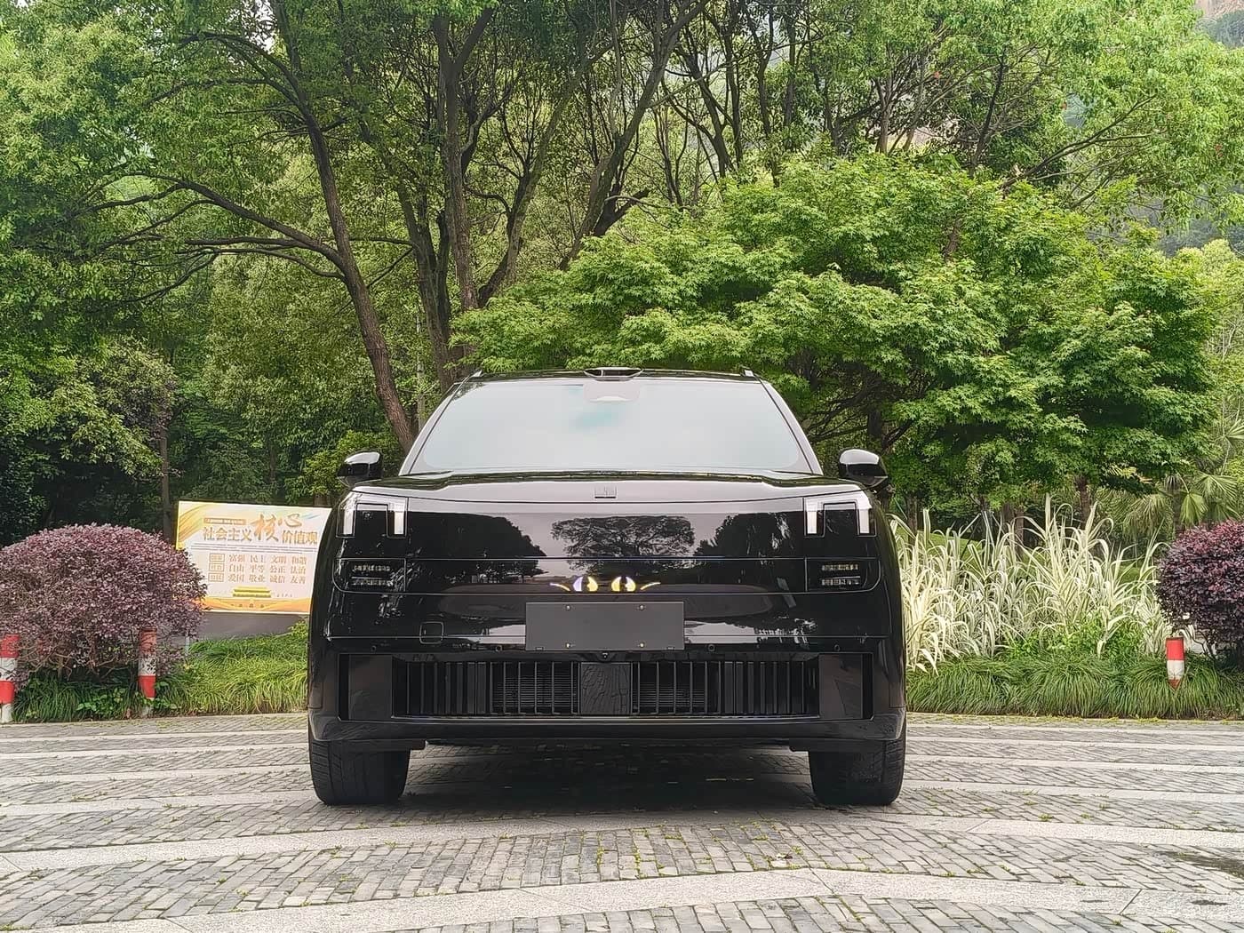 2025 Lynk & Co 900 Black, 16,000 km, China export – photo 3