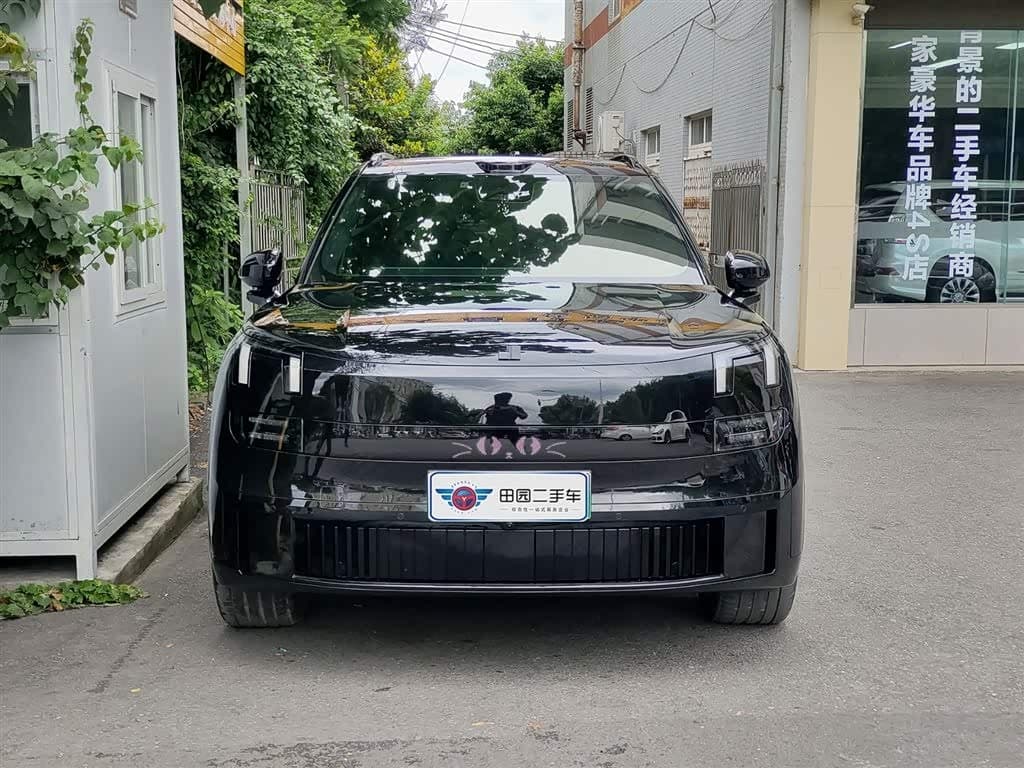 2025 Lynk & Co 900 Black, 38,000 km, China export – photo 2