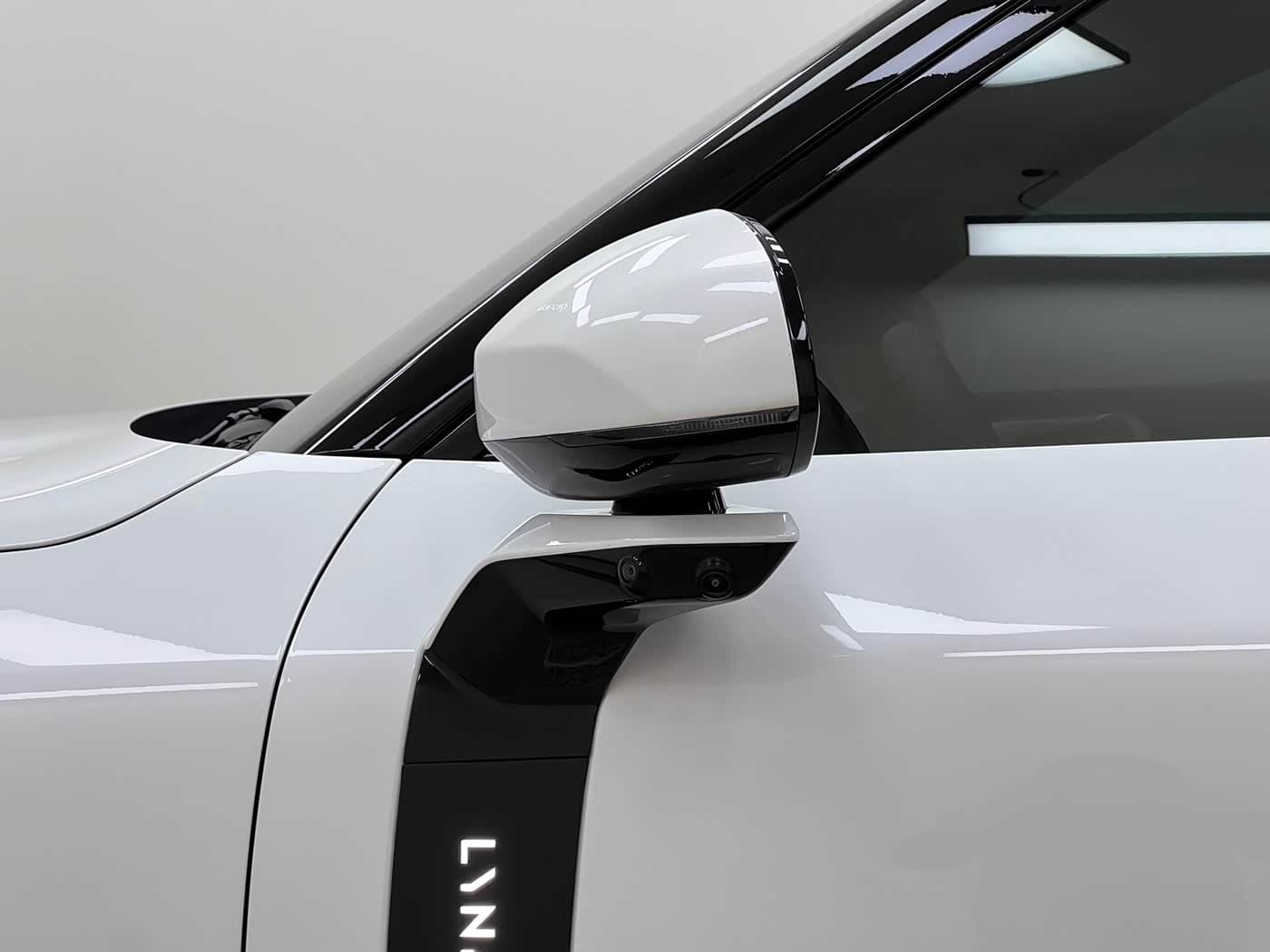 2025 Lynk & Co 900 White, 33,800 km, China export – photo 10