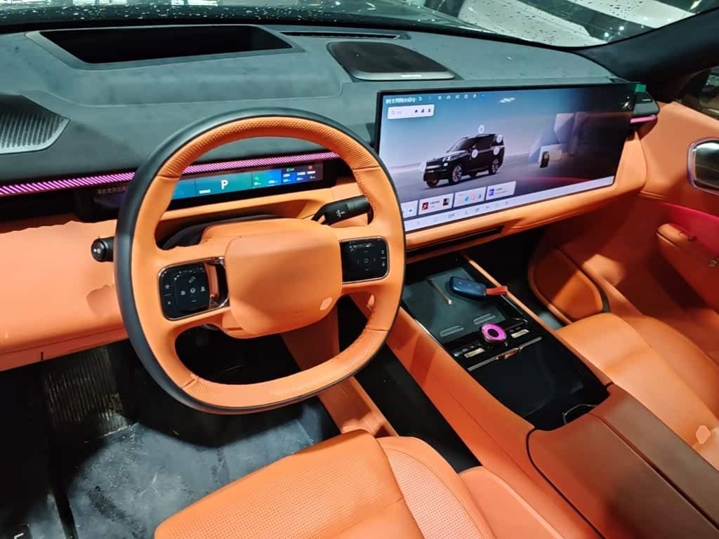 2025 Lynk & Co 900 Black, 5,100 km, China export – photo 10