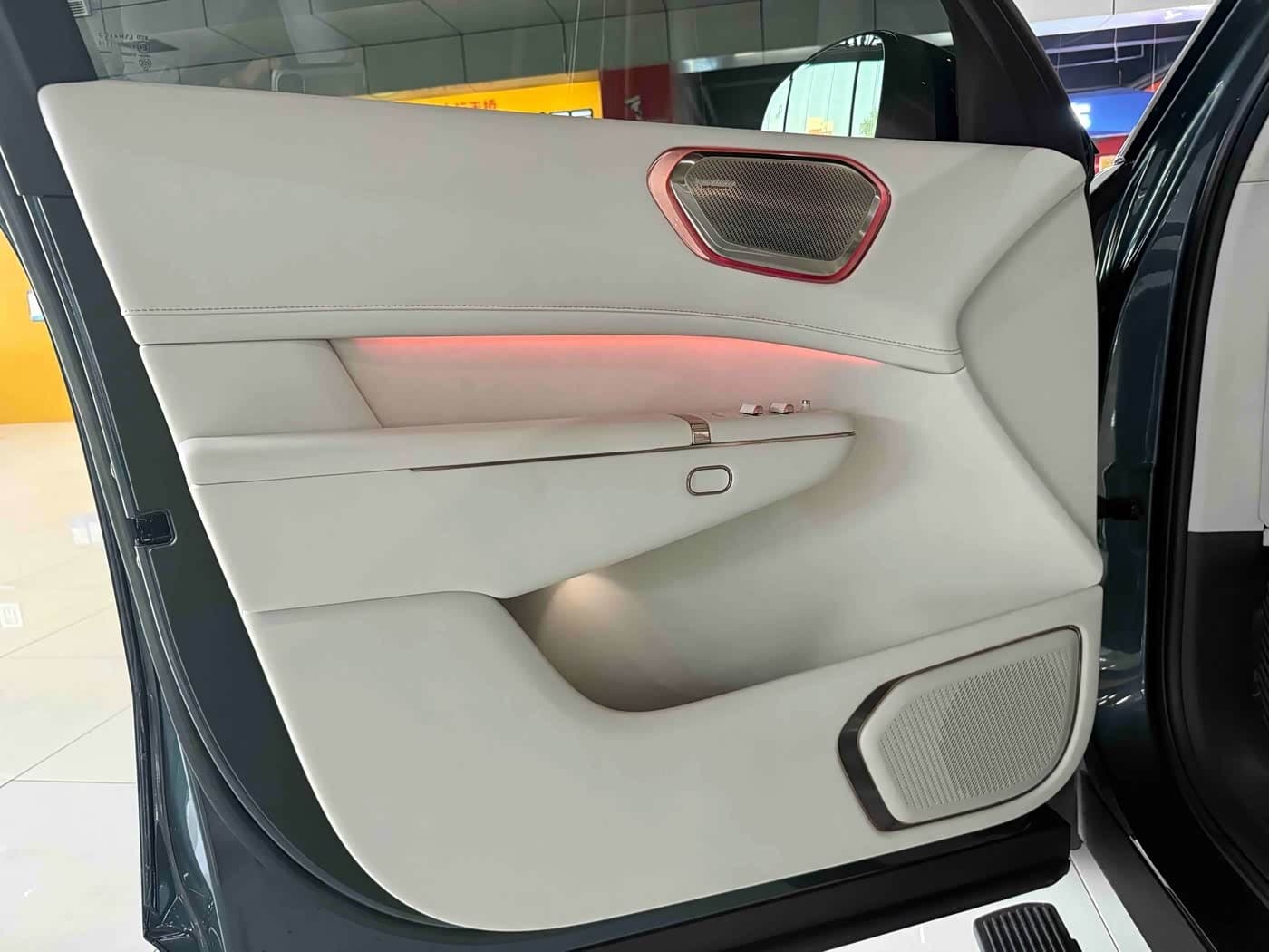2025 Lynk & Co 900 Green, 16,000 km, China export – photo 14