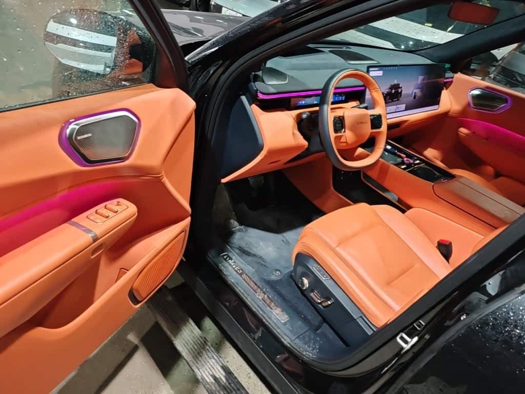 2025 Lynk & Co 900 Black, 5,100 km, China export – photo 16