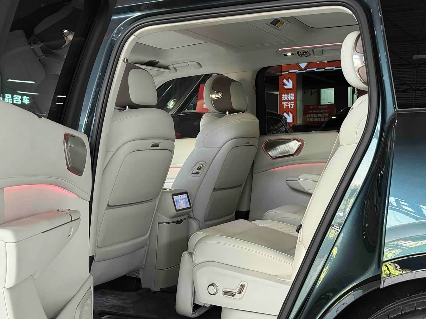2025 Lynk & Co 900 Green, 16,000 km, China export – photo 5