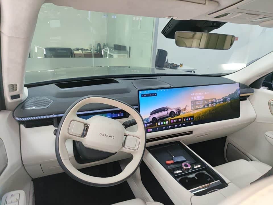 2025 Lynk & Co 900 Green, 10,000 km, China export – photo 12