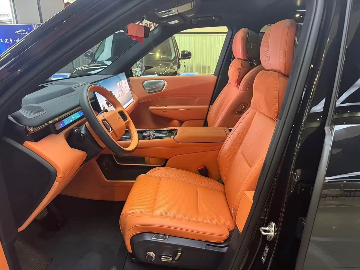2025 Lynk & Co 900 Black, 12,000 km, China export – photo 6