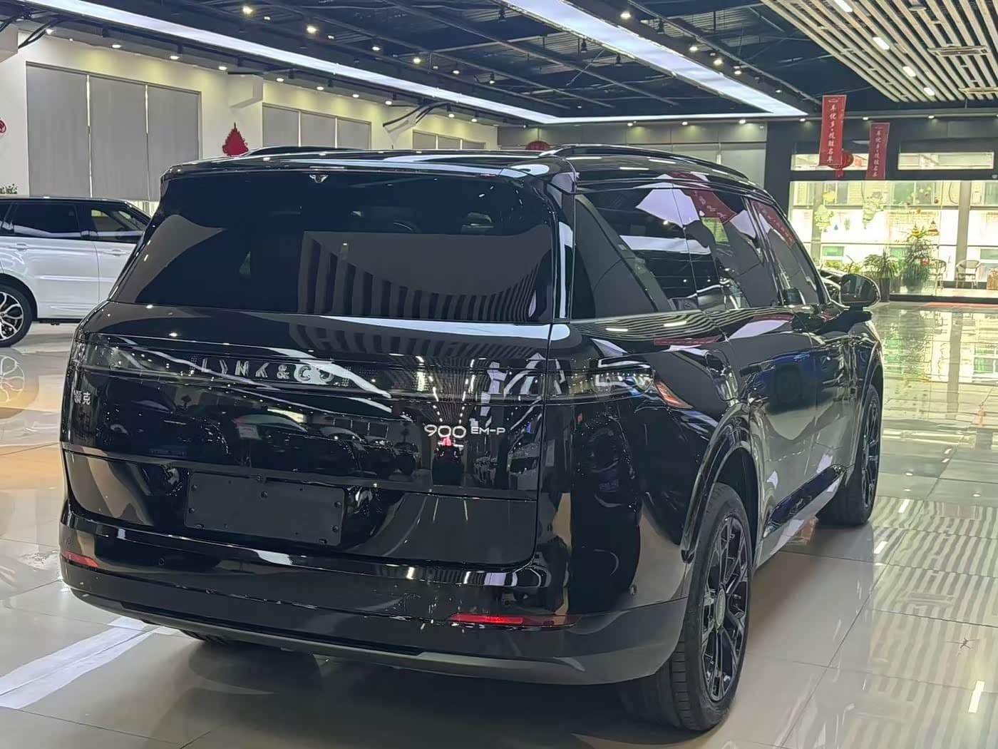 2025 Lynk & Co 900 Black, 12,000 km, China export – photo 11