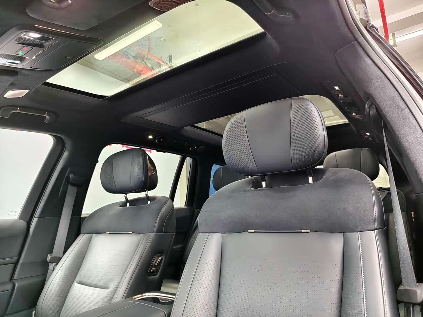 2025 Lynk & Co 900 Gris Plata, 8,000 km, China export – photo 11