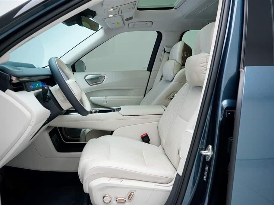 2025 Lynk & Co 900 Blue, 6,000 km, China export – photo 5